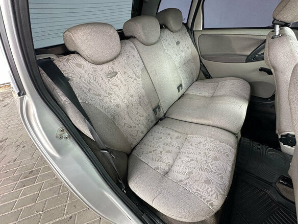 2012 Lada (ВАЗ) Kalina I, серебристый, 270000 рублей - вид 20
