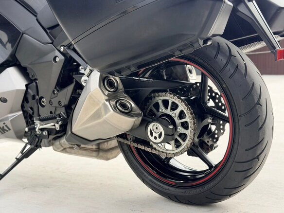 2018 Kawasaki Ninja 1000, чёрный, 1170000 рублей - вид 14