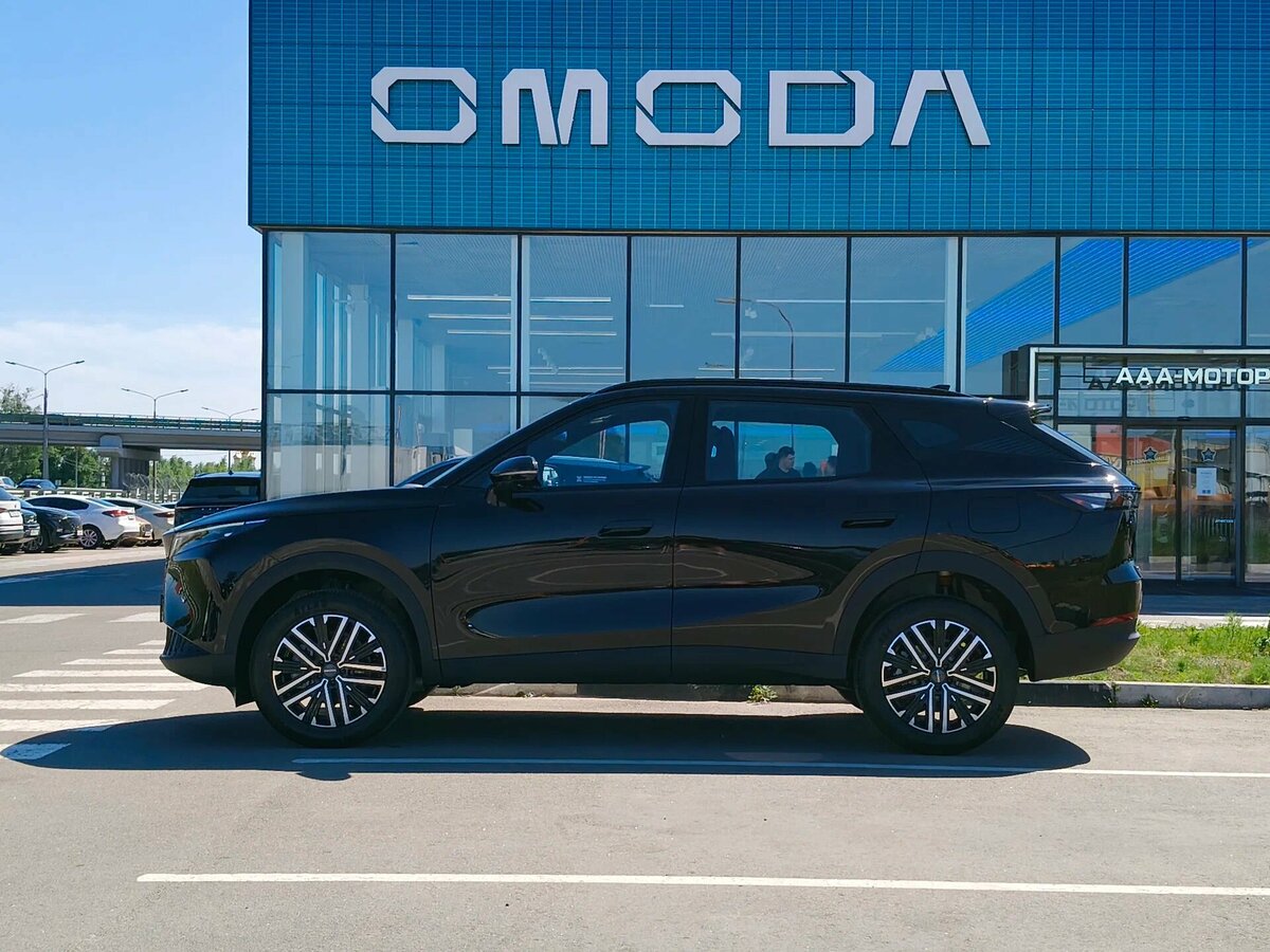 Открыть фотографии: Omoda C7