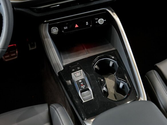 2026 Audi Q5 L III (GU), белый, 6500000 рублей - вид 18