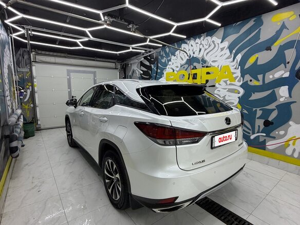 2020 Lexus RX 300 IV Рестайлинг, белый - вид 13