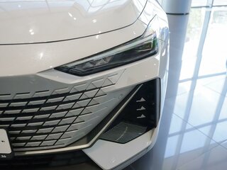 2024 Changan UNI-V I, серый, 3369400 рублей, вид 4