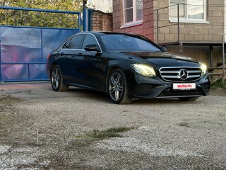 2020 Mercedes-Benz E-Класс 220 d V (W213, S213, C238), чёрный, 3600000 рублей, вид 4