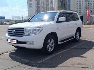2011 Toyota Land Cruiser 200 Series, белый, 2750000 рублей, вид 1