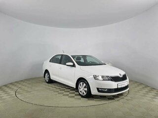 2019 Skoda Rapid I Рестайлинг, белый, 1187000 рублей, вид 3