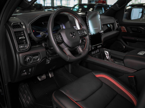 2026 Ram 1500 RHO V Рестайлинг, чёрный, 11495999 рублей - вид 13