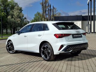 2026 Audi A3 Sportback 35 TFSI IV (8Y) Рестайлинг, белый, 4150000 рублей, вид 3