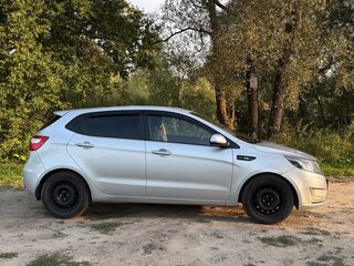 2012 Kia Rio 4-speed III, серебристый, 780000 рублей, вид 1