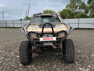 1988 Toyota Hilux Surf I, золотистый, 3000000 рублей, вид 3