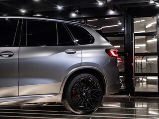 2021 BMW X5 M Competition III (F95), серый, 11000000 рублей, вид 3