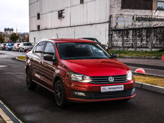 2015 Volkswagen Polo V Рестайлинг, красный, 824777 рублей, вид 5
