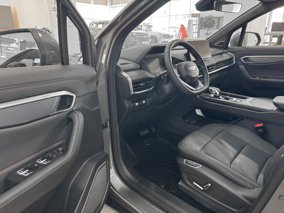 2026 Geely Okavango I Рестайлинг, серый, 4085990 рублей - вид 6