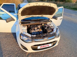 2015 Lada (ВАЗ) Kalina II, белый, 350000 рублей, вид 2
