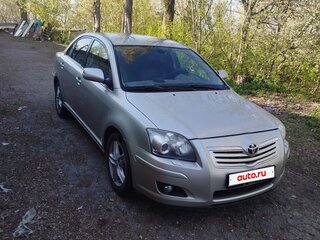2007 Toyota Avensis II Рестайлинг, серебристый, 650000 рублей, вид 1