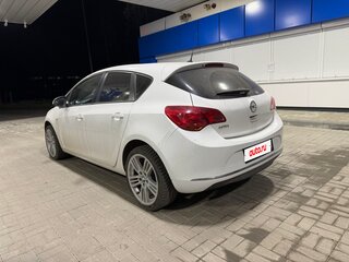 2013 Opel Astra J Рестайлинг, белый, 999999 рублей, вид 5