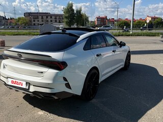 2021 Kia K5 III, белый, 2190000 рублей, вид 4