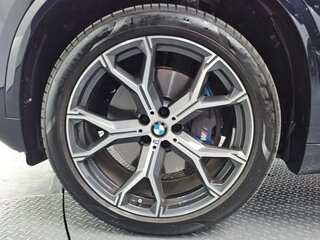 2025 BMW X5 30d IV (G05/G18) Рестайлинг, чёрный, 12556344 рублей, вид 5