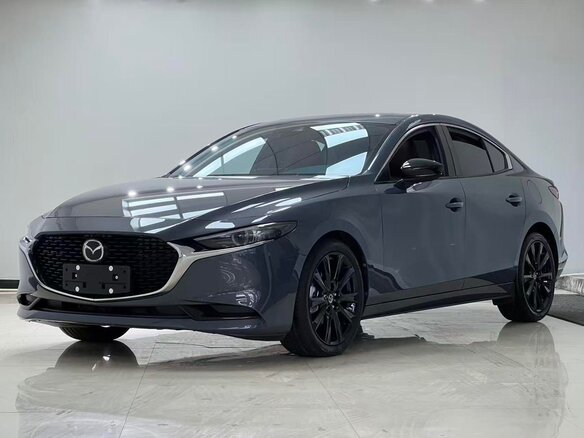 2023 Mazda 3 Axela IV (BP), серый, 1320000 рублей - вид 2