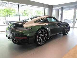 2026 Porsche 911 Turbo S VIII (992) Рестайлинг, зелёный, 45980000 рублей, вид 5
