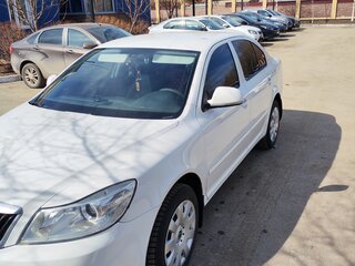 2011 Skoda Octavia II (A5) Рестайлинг, белый, 739000 рублей, вид 1