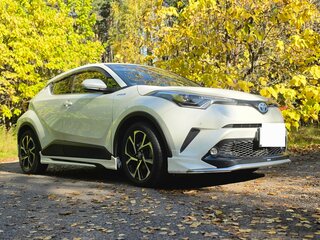 2019 Toyota C-HR I, белый, 2000000 рублей, вид 3