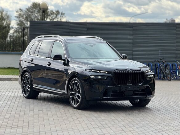 2025 BMW X7 40i I (G07) Рестайлинг, чёрный - вид 7