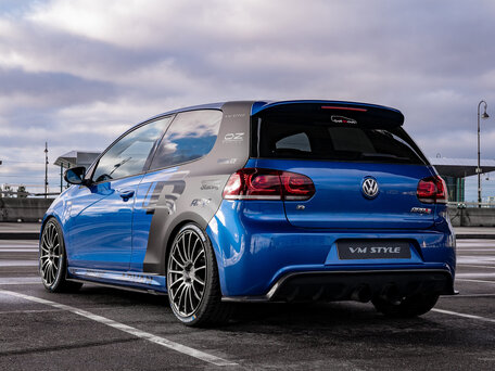 2011 Volkswagen Golf R VI, синий, 1950000 рублей, вид 3