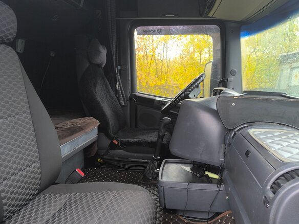 2005 Scania R-Series, чёрный, 1950000 рублей - вид 14