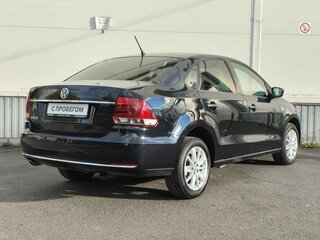 2016 Volkswagen Polo V Рестайлинг, чёрный, 735000 рублей, вид 5