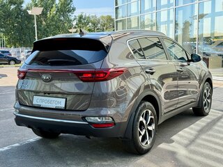 2020 Kia Sportage IV Рестайлинг, серый, 2030000 рублей, вид 5