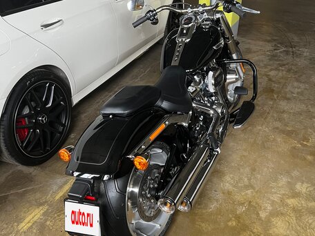 2022 Harley-Davidson Fat Boy, чёрный, 3100000 рублей, вид 3
