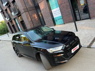 2021 Audi Q7 55 TFSI II (4M) Рестайлинг, чёрный, 6500000 рублей, вид 4