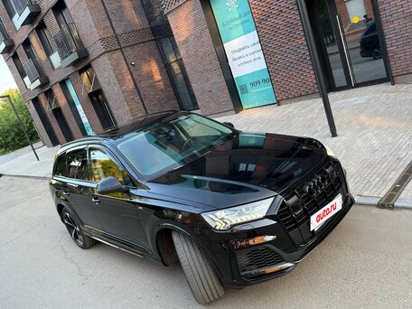2021 Audi Q7 55 TFSI II (4M) Рестайлинг, чёрный, 6800000 рублей, вид 4