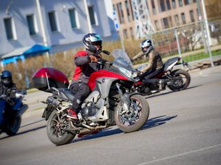 2015 Honda VFR 800X (Crossrunner), красный, 780000 рублей, вид 3