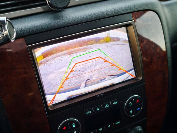2012 Chevrolet Tahoe 6AT III, белый, 1750000 рублей - вид 13