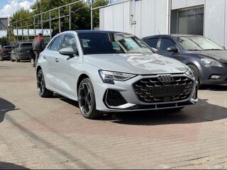 2025 Audi A3 Sportback 35 TFSI IV (8Y) Рестайлинг, серебристый, 3990000 рублей, вид 2