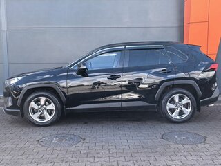 2020 Toyota RAV4 V (XA50), чёрный, 2539000 рублей, вид 2