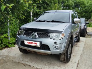 2013 Mitsubishi L200 IV, серебристый, 1395000 рублей, вид 1