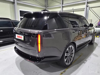 2026 Land Rover Range Rover P530 MHEV V, серый, 23500000 рублей, вид 3