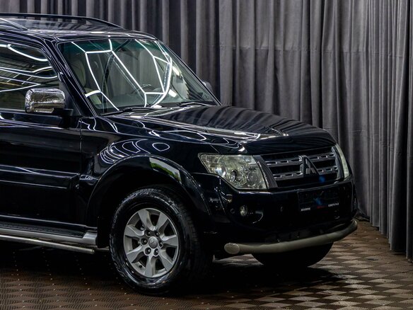 2014 Mitsubishi Pajero IV Рестайлинг 1, чёрный, 1765000 рублей - вид 6