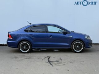 2017 Volkswagen Polo V Рестайлинг, синий, 880000 рублей, вид 4