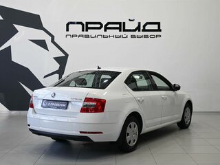 2019 Skoda Octavia III (A7) Рестайлинг, белый, 1629900 рублей, вид 4