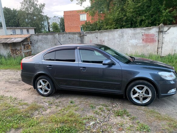 2009 Skoda Octavia II (A5) Рестайлинг, серый, 950000 рублей - вид 5