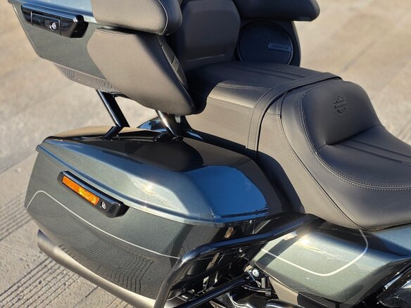 2026 Harley-Davidson Road Glide Limited, серый, 4499000 рублей - вид 14