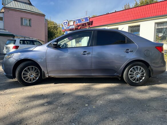 2009 Kia Cerato 5-speed II, серый, 410000 рублей - вид 6