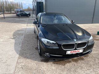 2012 BMW 5 серии 528i VI (F10/F11/F07), чёрный, 1350000 рублей, вид 3