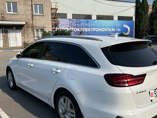2021 Kia Ceed III Рестайлинг, белый, 1870000 рублей, вид 4