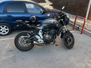 2015 Yamaha MT-07 (FZ-07), серый, 700000 рублей, вид 3