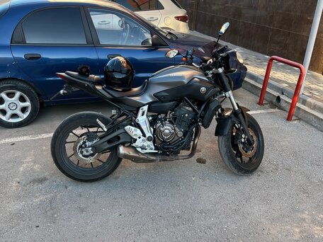 2015 Yamaha MT-07 (FZ-07), серый, 700000 рублей, вид 3