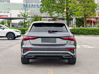 2023 Audi A3 Sportback 35 TFSI IV (8Y), серый, 1820000 рублей, вид 5